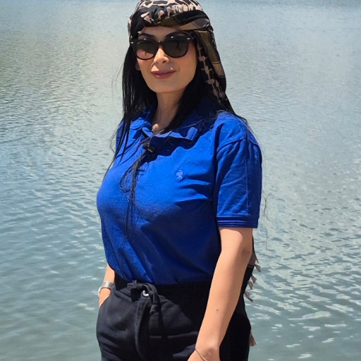 مریم فخری