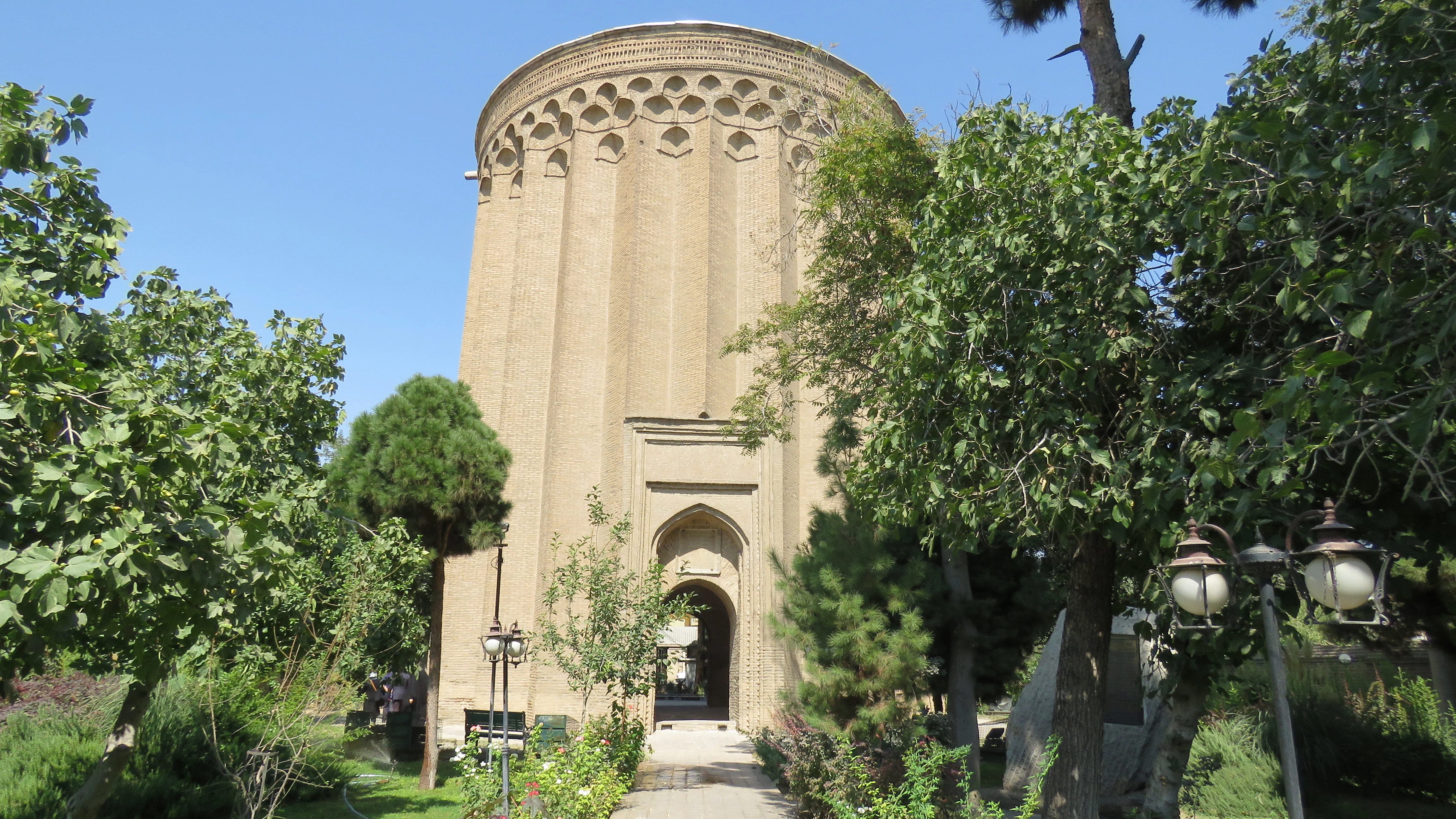 تور یک روزه ری گردی (میراث ری)