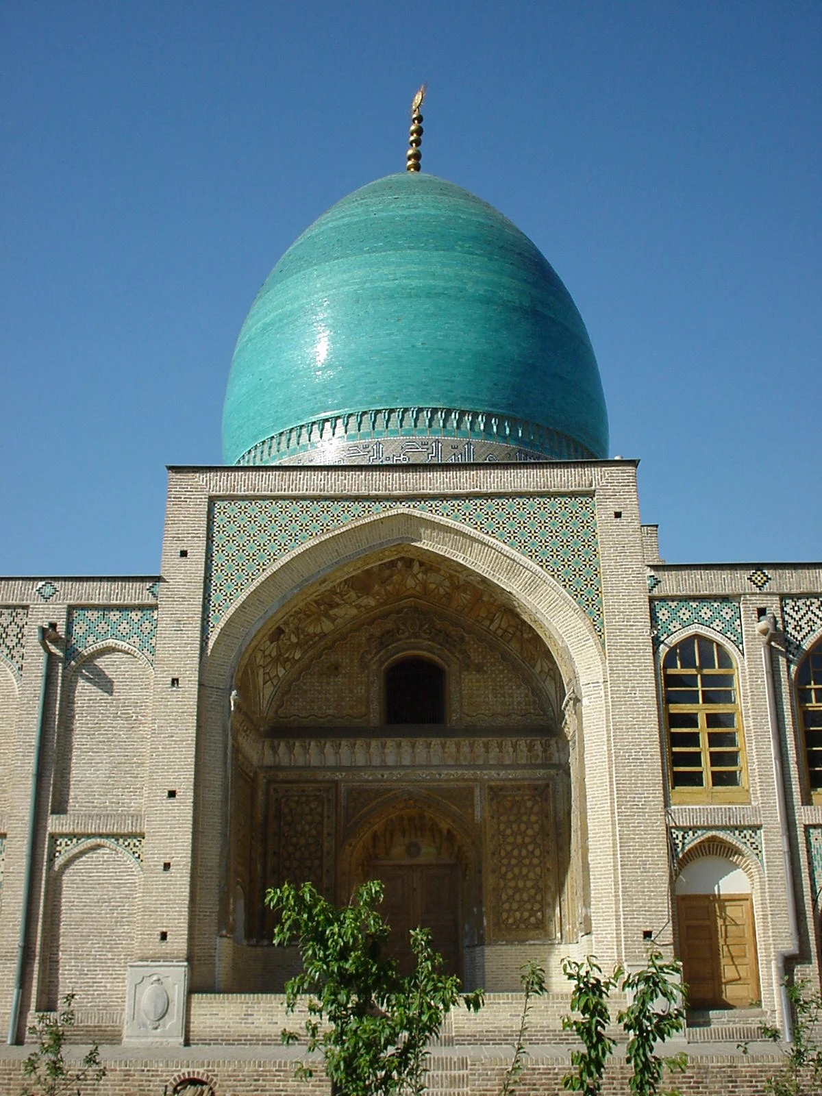 تور تهرانگردی در مولوی