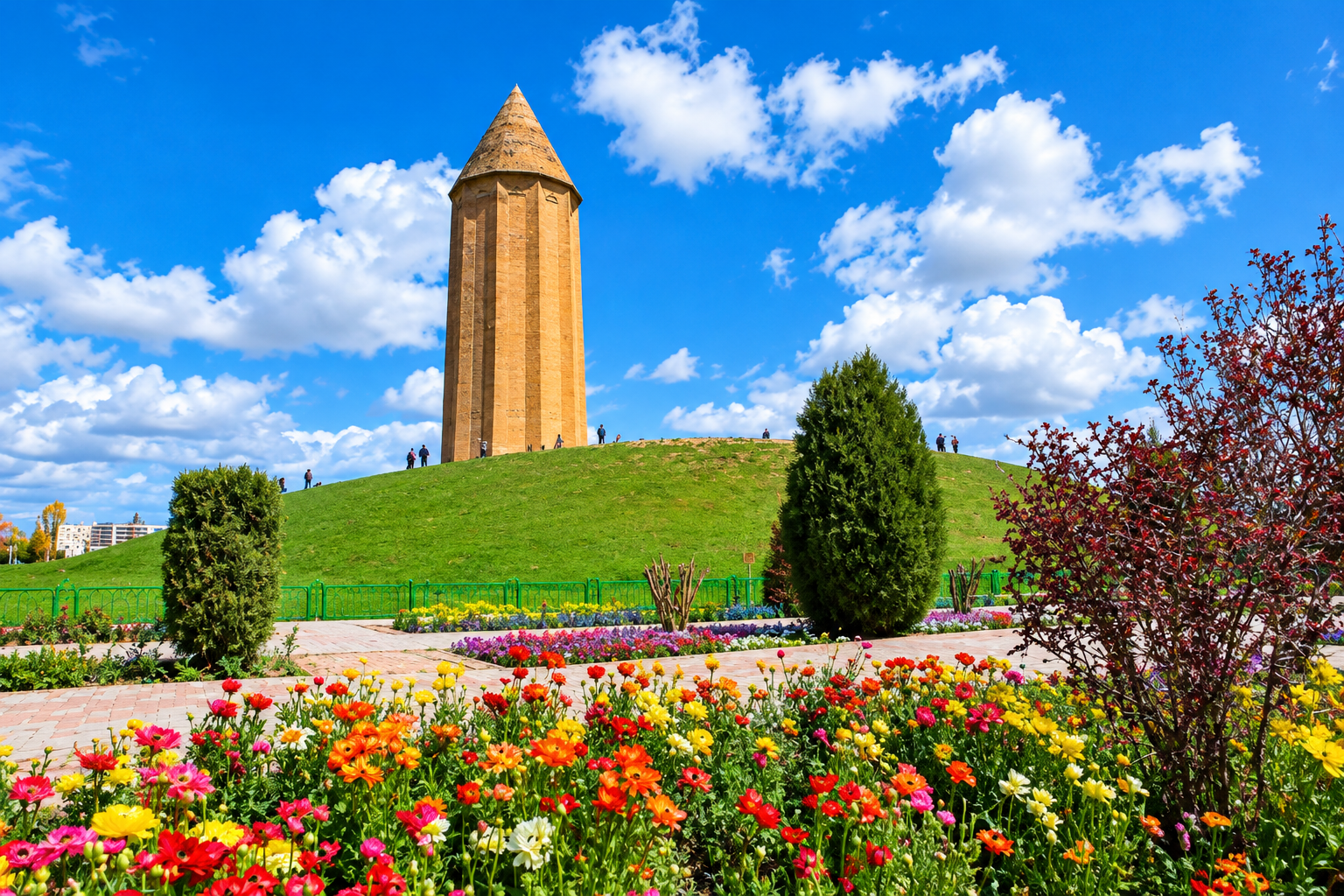 تور لوکس گرگان ،گنبد قابوس