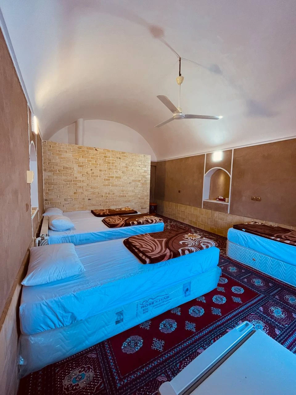 تور 2/5روزه کویرمصرتا آبشار نمکی