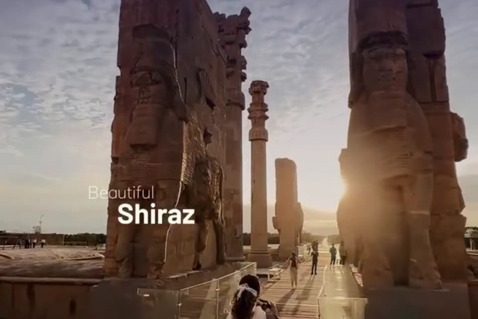 تور ریلی شیراز از حافظ تا تخت جمشید