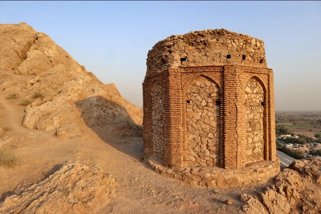 تور تهران قدیم (شهر ری)