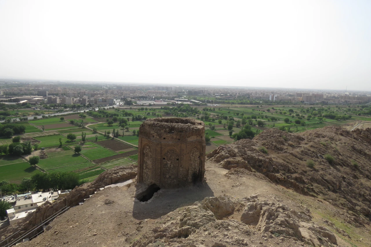 تور یک روزه ری گردی (میراث ری)