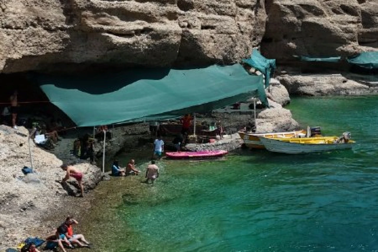 تور چالکندی و تنگه توبیرون (فرار از گرما و آب تنی)