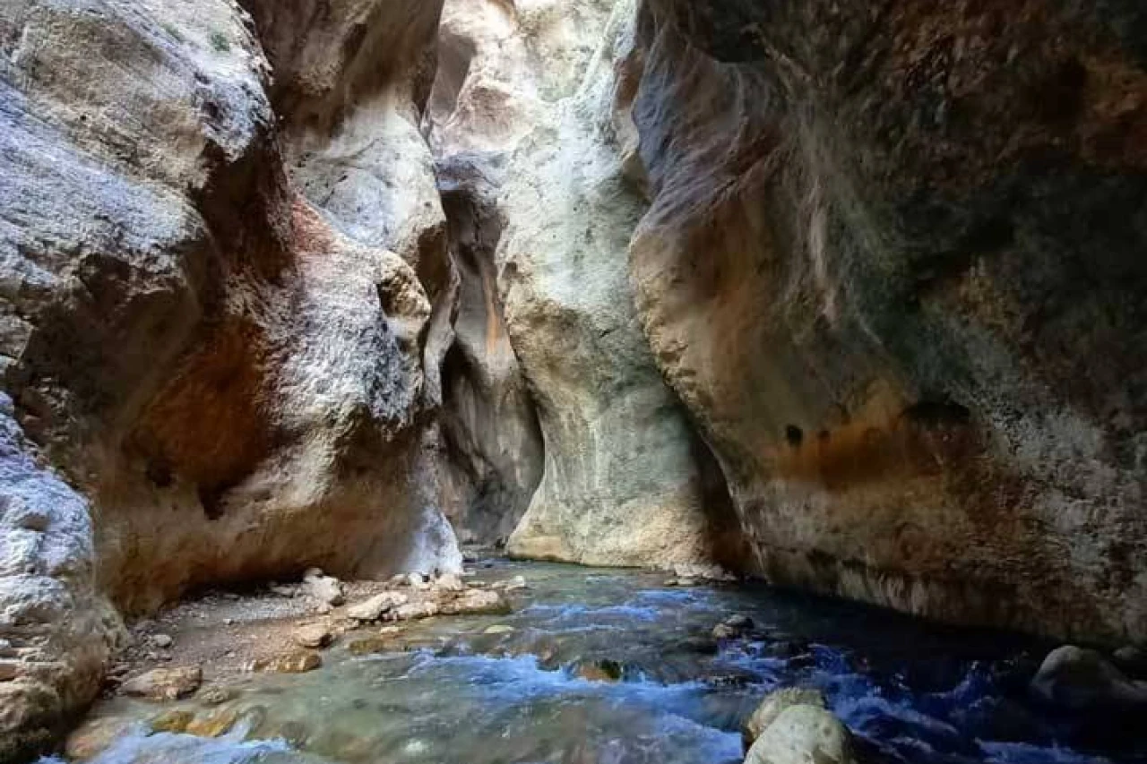 تور تنگه چیتاب تا تنگه مهریان 3/5 روزه