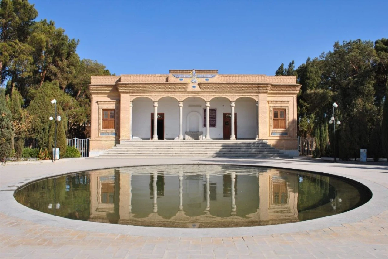 تور یزد و کویرنوردی