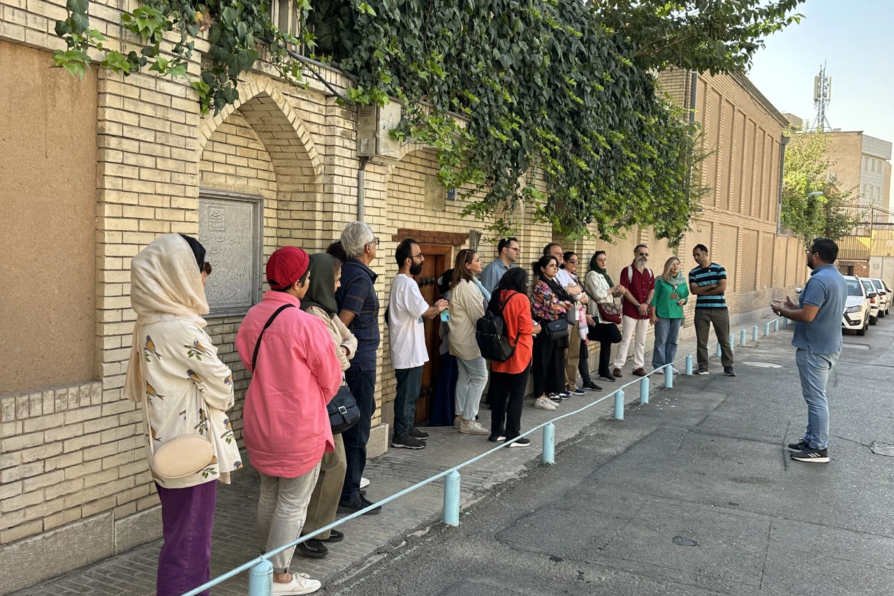 تور مشاهیر طهران قدیم در عودلاجان