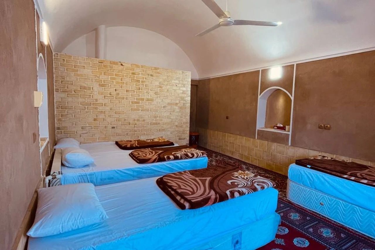تور 2/5روزه کویرمصرتا آبشار نمکی