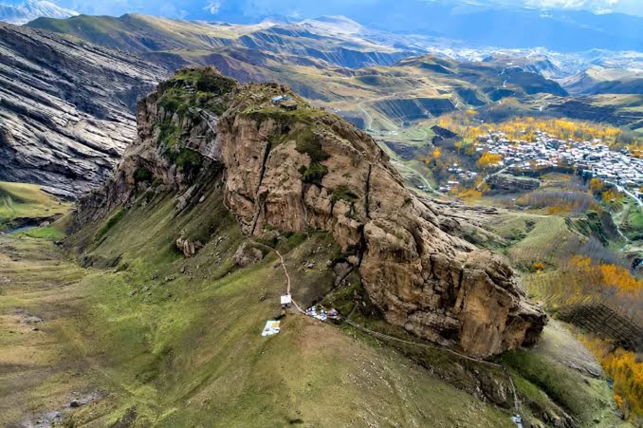 تور الموت و دریاچه اوان