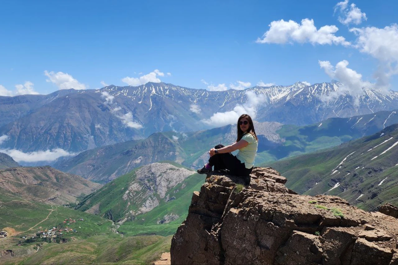 تور دژ لمبسر تا روستای هیر (ویژه زغال اخته) | 1 روزه